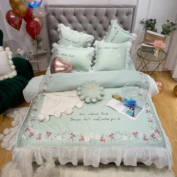 

Egyptian cotton Embroidery Bedding sets Queen King Wedding Duvet cover sets Bed sheet Pillowcases 4pcs lace luxury bedclothes