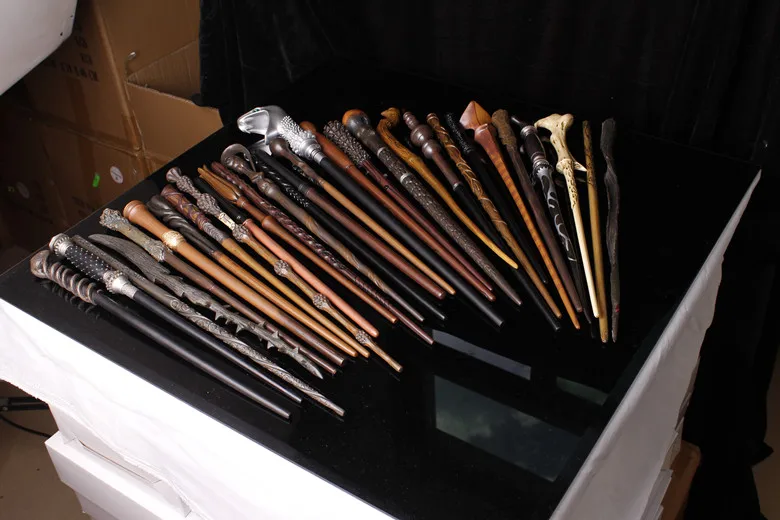 

Wholesale With Iron Harry Potter magic Sirus Black Luna Dumbledore Hermione Granger Severus Snape wand Non-luminous wand