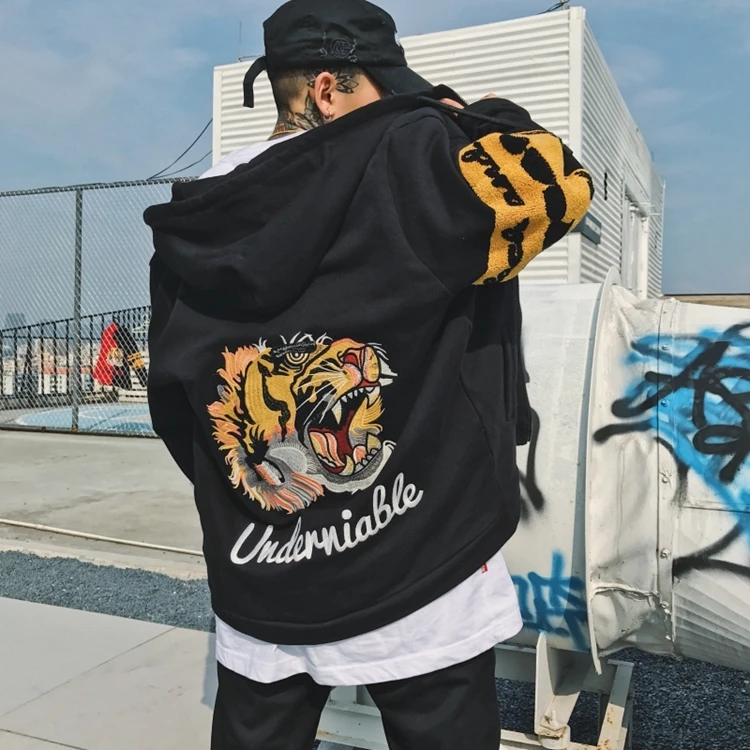 Drop Shipping Japanese Street Tiger Embroidery Hoodies Oversize Hip hop Style Hoodie Couples