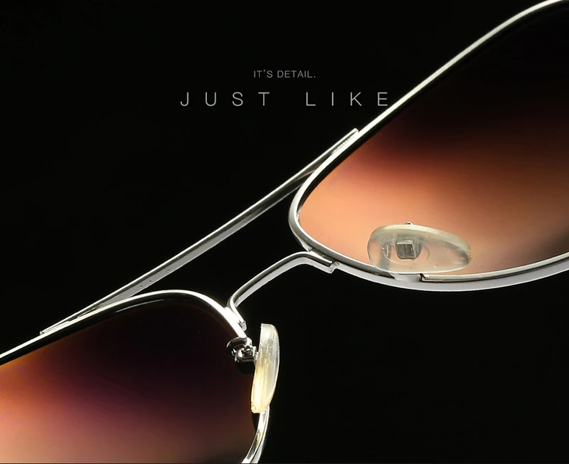 7601179776_1159387308