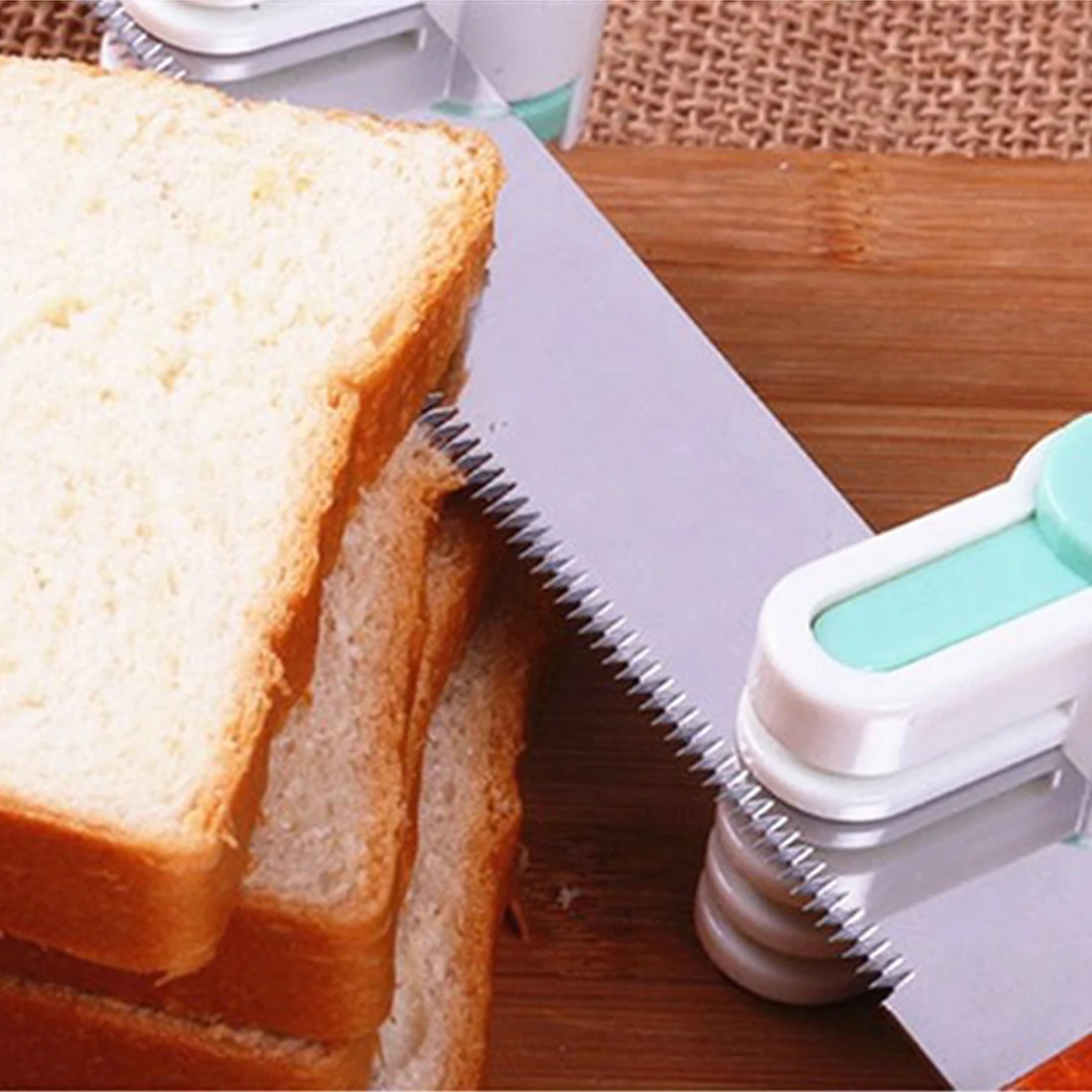 

Practical 2Pcs 5Layers Bread Slicer Food-Grade Plastic Cake Bread Cutter Cutting Bread Knife Splitter Toast Slicer Random Color