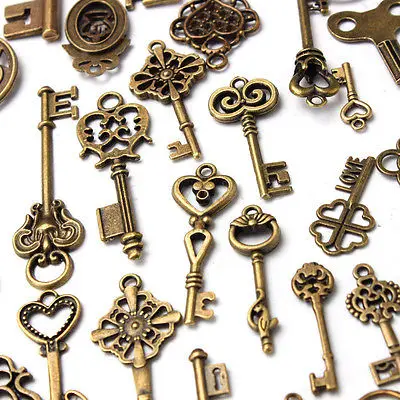 Large Skeleton Key Antique Bronze Vintage Old Look Wedding Decor Set of 70 Keys Home Decor Metal Crafts