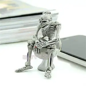

2017 New Holiday Sale Creative Toilet Seating Skull Style Key Chain Gift for Friends Pocket Key Chain