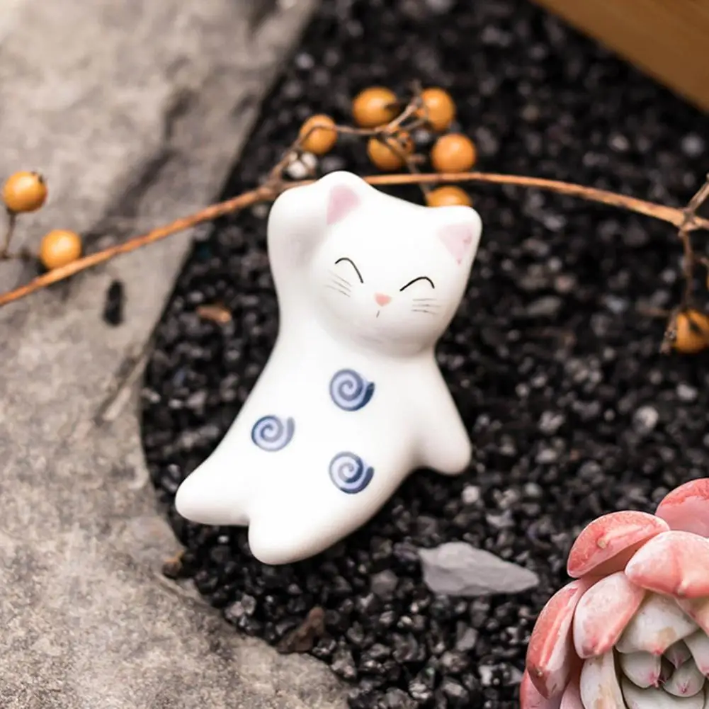 

Household daily chopsticks holder cute rabbit ceramic chopsticks beckon cat 1pcs