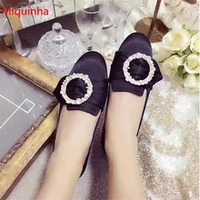 Горячие Продажи Пряжка Квартиры Обувь Горный Хрусталь Декор Свадебные Туфли Круглый Носок Скольжения На Женской Обуви Кристалл Квартиры Леди Обувь Невесты