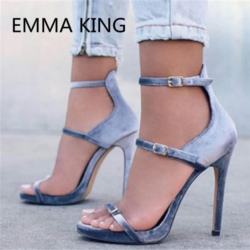 

2019 Luxury Velvet Ladies Platform Sandals Open Toe Cutout Buckle Strap High Heels Ladies Party Shoes Woman Gladiator Sandals