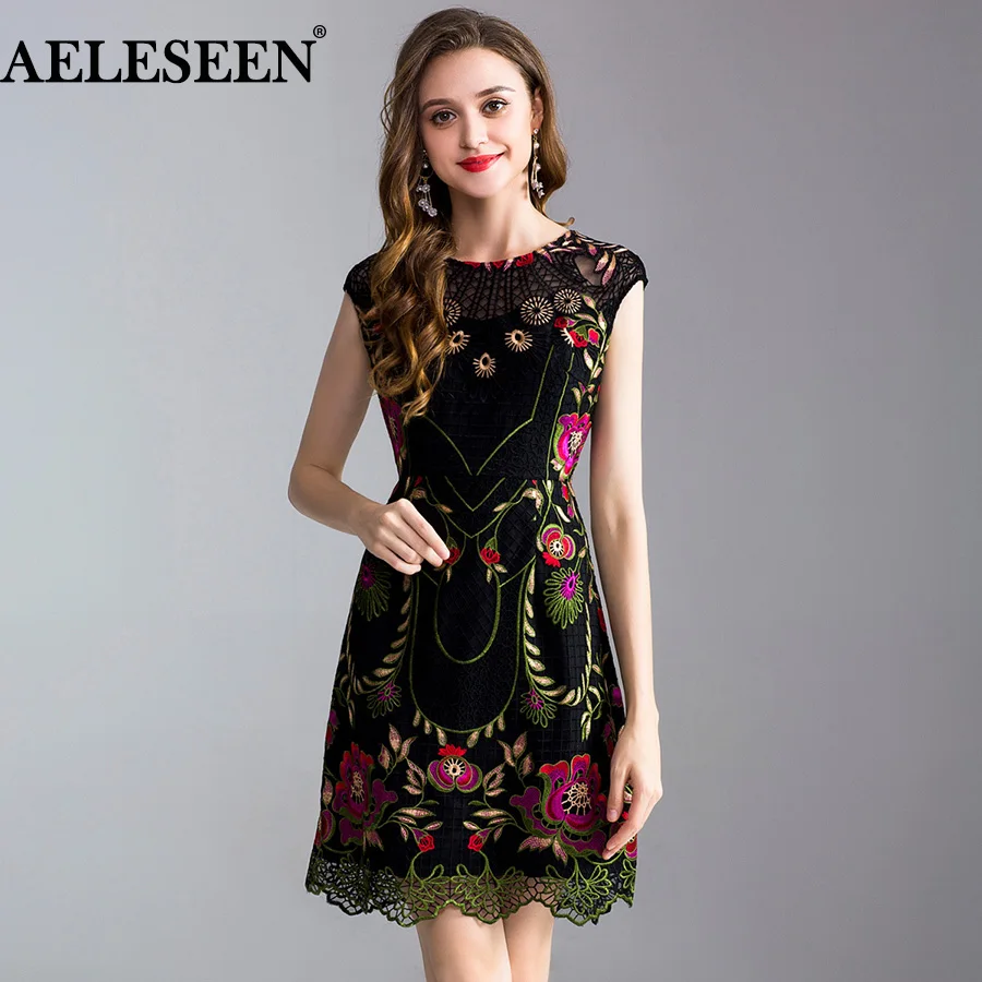 AELESEEN المرأة الفاخرة المدرج اللباس 2019 الربيع الصيف أنيقة اللباس زهرة التطريز الجوف خارج زائد حجم أسود اللباس XXXL