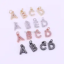 20 шт. разноцветные модные 26 букв начальный кулон, женские мужские металлические медные ювелирные изделия с буквами подвески