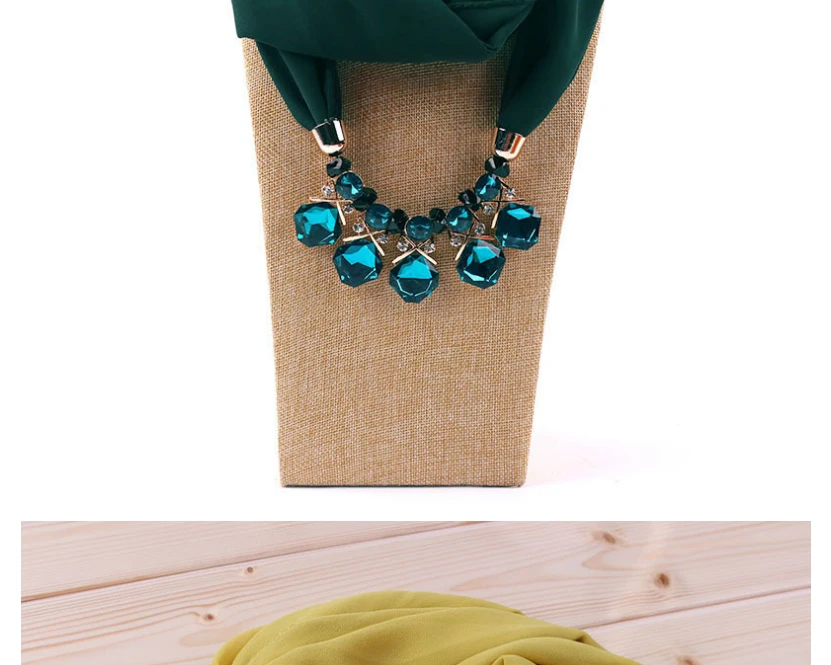 scarf_27