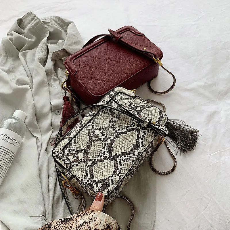 

2019 New Camera Bag Snake Print Small Square Bag Ladies Handbag Double Zipper Shoulder Bag For Girls Solid Color Chain Wallet