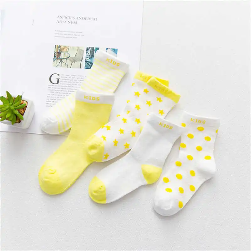 10 шт./лот = 5 пар, хлопковые носки для маленьких девочек и мальчиков милые носки-тапочки в полоску для новорожденных Meias короткие носки для детей от 0 до 24 месяцев - Цвет: Yellow
