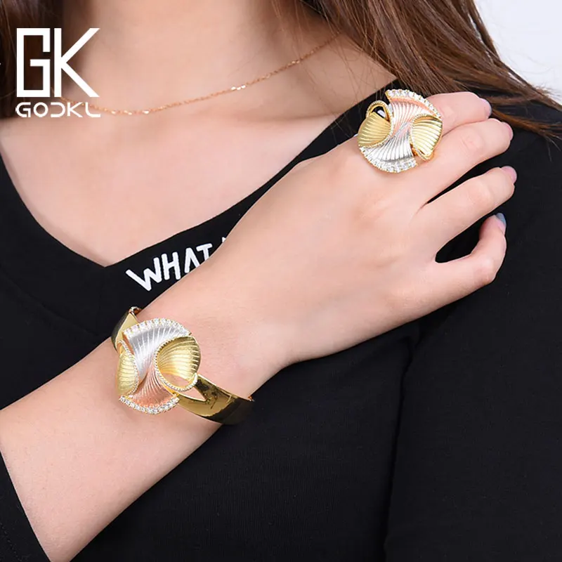 

GODKI New Trendy 3 Tone Geometry Luxury Cubic Zirconia Chic Bangle Ring Sets For Women Wedding Dubai Bridal Jewelry Sets 2018