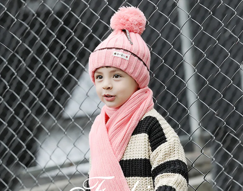 Новейшая детская шляпа, шарф, комплект теплых на не сужающемся книзу массивном шапки эластичные трикотажные шапка бини, шапка с помпоном, для детей в возрасте 2 шт. зимняя шапка B-9388 - Цвет: Розовый