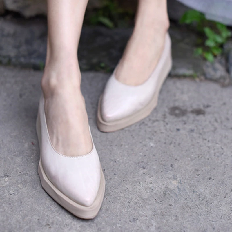 

Genuine Leather Women Pumps Pointed Toe Low Heel Shoes Black Lazy Shoes Retro Women Pumps Handmade Women Wedge Shoes