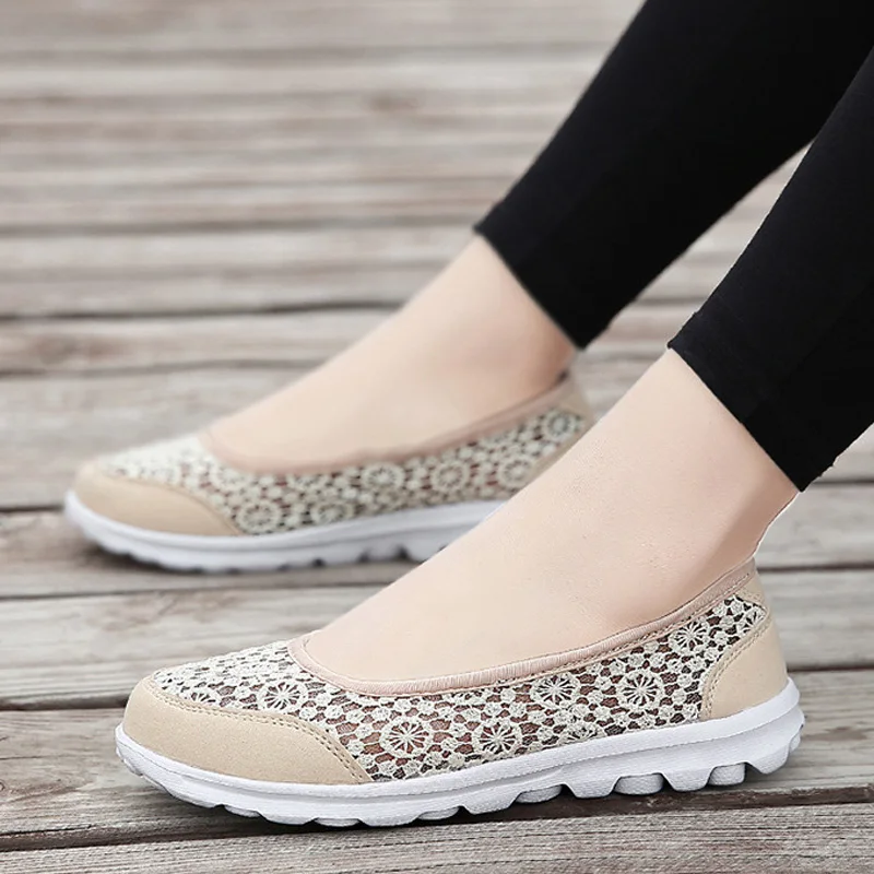 

Hollow Women Flats Ladies Slip-on Loafers Soft Bottom Ballerina Shoes Plus Size Casual Nurse Shoes Sapato Feminino Women Shoes