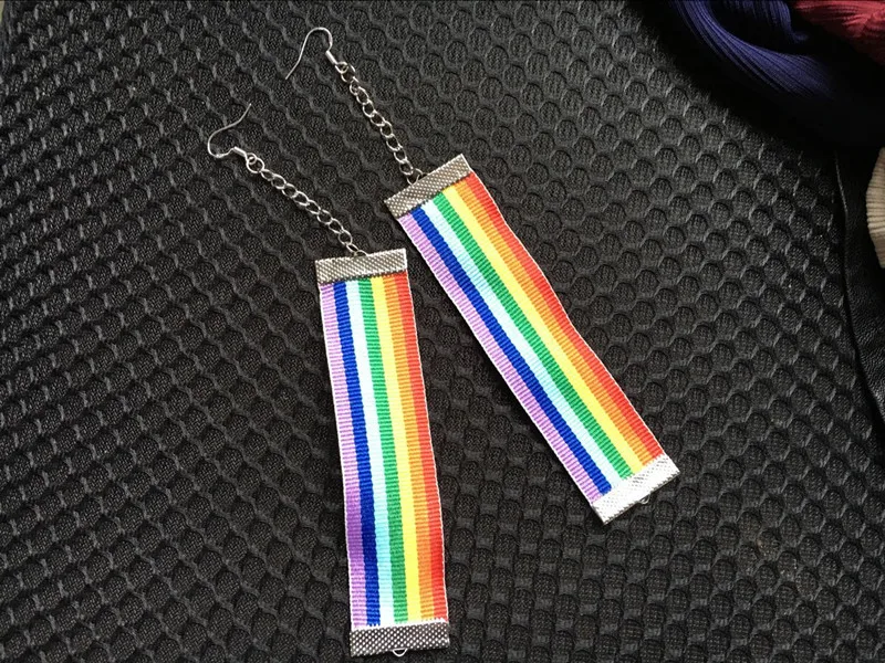 

2018 Fashion Colorful Rainbow Drop Earrings Long Chain Ribbon Pendant Brincos Men Women Lesbian Bisexual Gay Pride Jewelry
