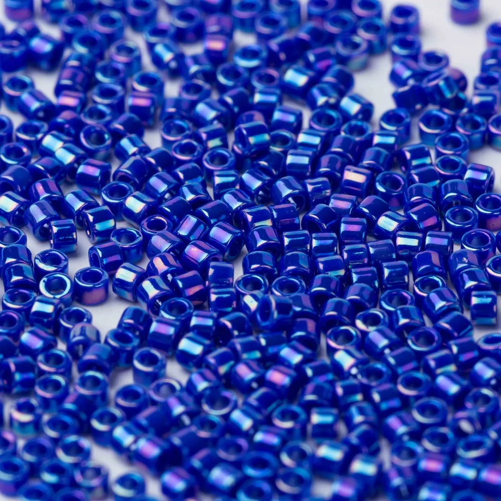 Бисер miyuki delica. Бисер miyuki delica. Бисер миюки делика золото 24 карат украшения. Бисер delica 11/0. Японский бисер миюки делика.