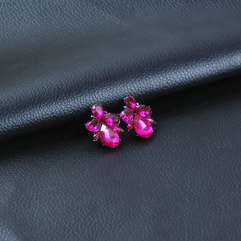 HTB1Qv0hapzsK1Rjy1Xbq6xOaFXaw - New Women's Fashion Crystal Earrings Rhinestone RED / Pink Glass Black Resin Sweet Metal Leaf Ear Earrings For Girl