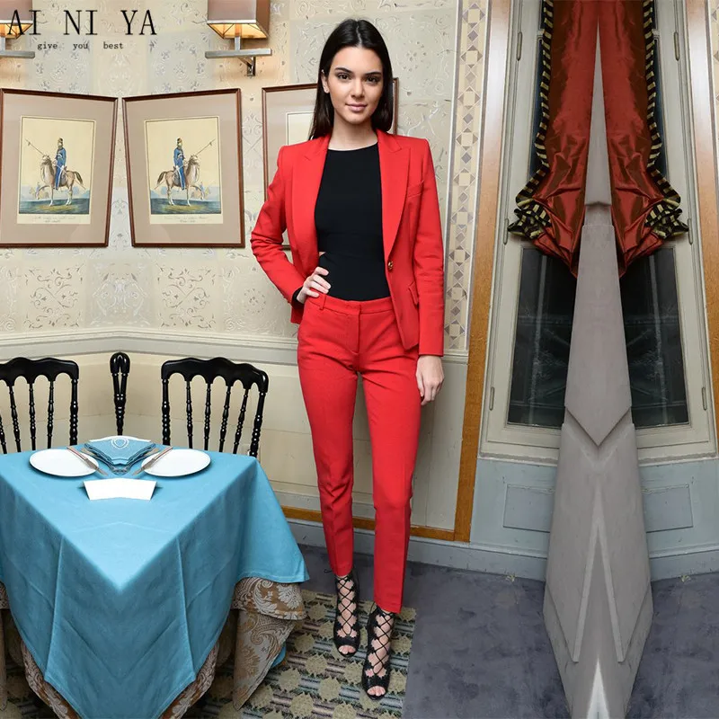 Kendall-Jenner-Emily-Ratajkowski-Matching-Style