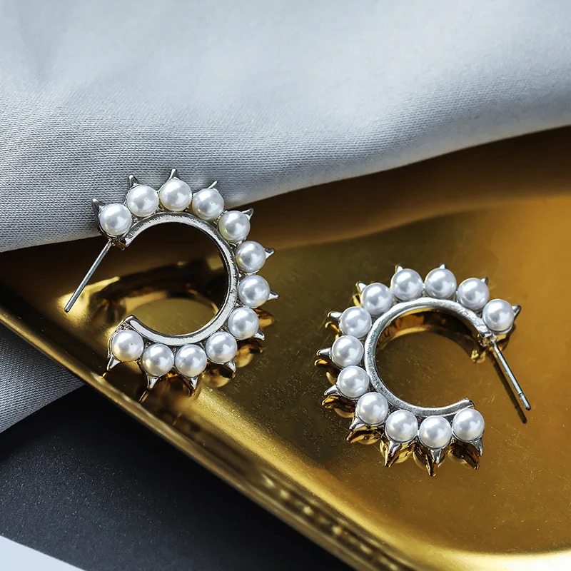 Горячая Распродажа, жемчужные серьги, Геометрическая круглая серьга-обруч для женщин, девушек, для свадебной вечеринки, элегантная маленькая буква C, ювелирное изделие - Окраска металла: Silver