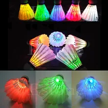 Nouveau 4 pièces éclairage Badminton Birdies nuit sombre coloré LED volant offre spéciale(China)
