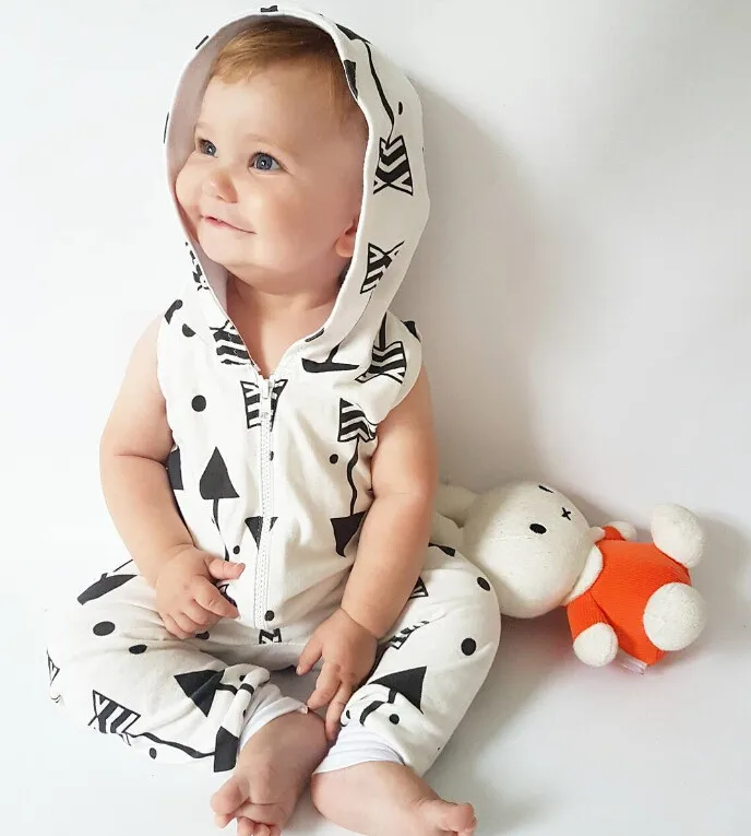 

2019 New fashion baby rompers infant clothing cotton white sleeveless hooded cartoon Jumpsuit newborn baby boy girl clothes