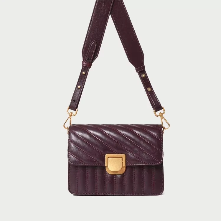 

free shipping Leather handbag new spring and summer 2019 han edition small sweet wind stripe leather bag worn thin shoul