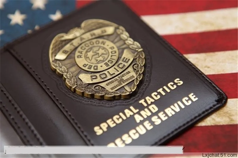 ポリスバッジ　DEA ホルダー付き Amazon.co.jp: アメリカの薬物管理局 DEA バッジ (Color