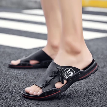 

SUROM Summer Beach Sandals Men Slippers Soft Comfortable Outdoor Lightweight Casual Sandals Male Classic White Fashion Leather