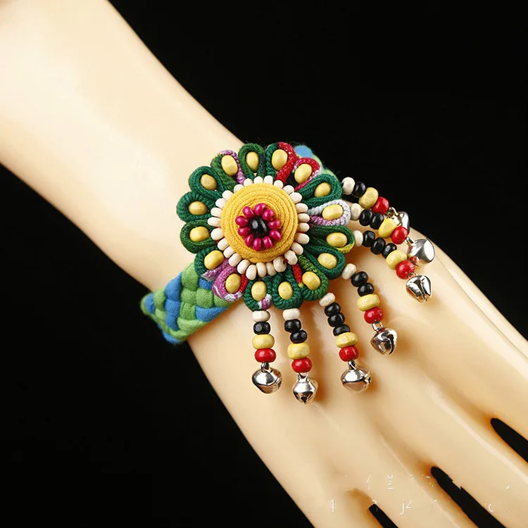 

DIY handmade Original ethnic bracelet hand-knit national wind fabric bracelet bead