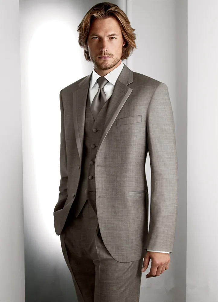 Custom Made Light Grey Groom Tuxedos Two Buttons Notch Lapels Three