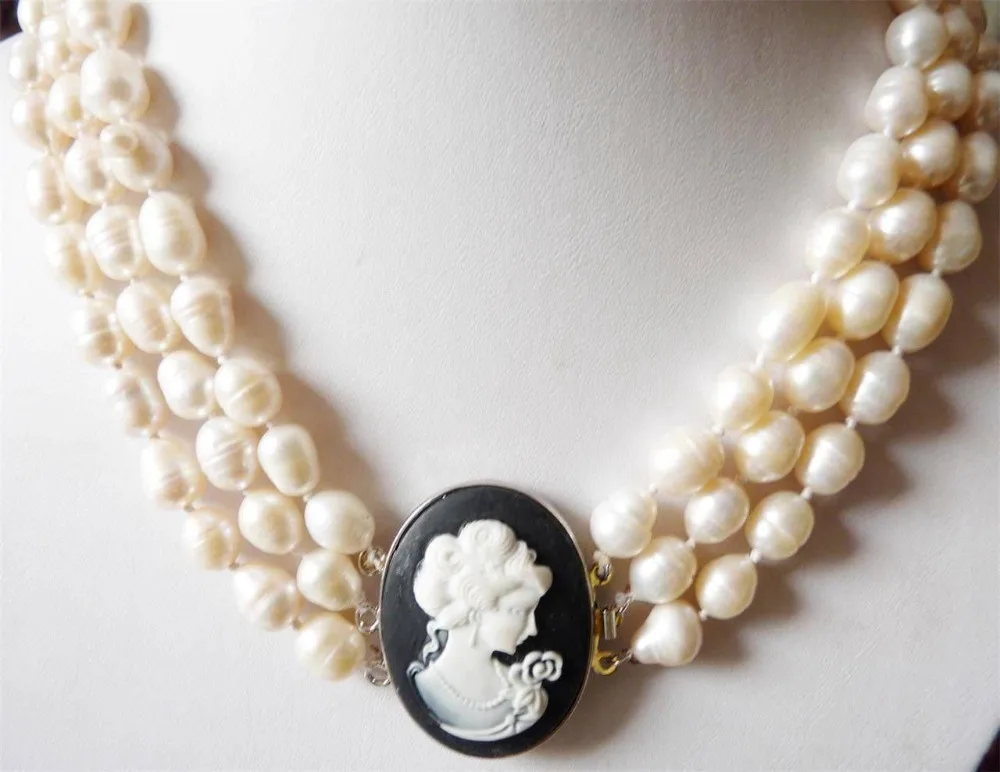 

FREE SHIPPING>>>@@ > Hot sale new Style >>>>>3 rows 8-9MM white baroque pearl & carved girl necklace 17-19"