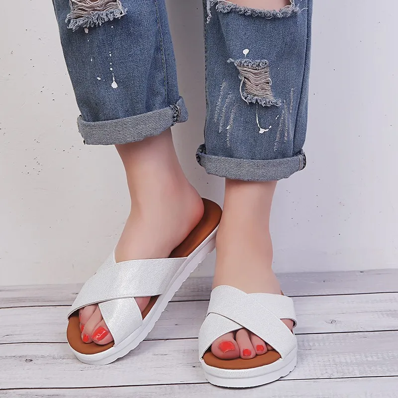 fashion women silver slides 2019 summer beach casual slip on cross strap sandalias mujer flat heels platform slippers new fashion women silver slides 2019 summer beach casual slip on cross strap sandalias mujer flat heels platform slippers new