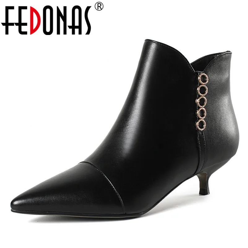 

FEDONAS Brand Women Pointed Toe Ankle Boots Sexy Med Heeled Elegant Brand Office Pumps Rivets Party Prom Pumps Female Boots