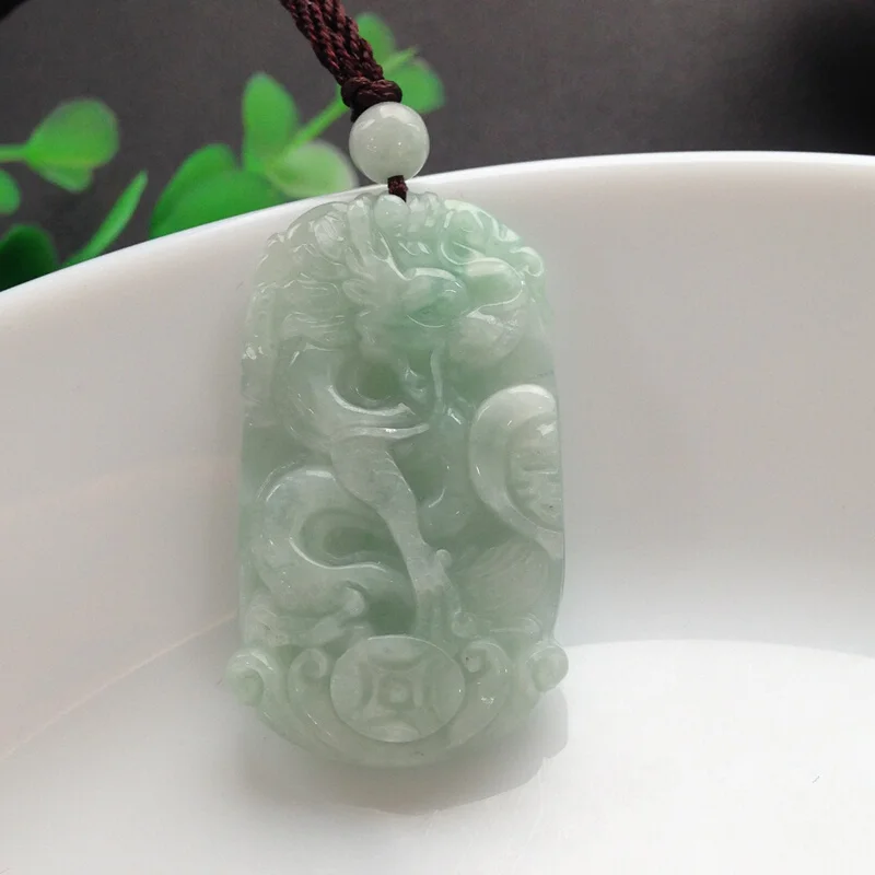 

Natural jadeite Longfeng love's jade brand pendant transshipment protective necklace pendant Send a certificate