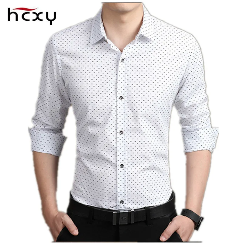 camisa blanca con puntos hombre