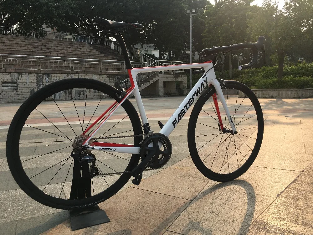 Top 700C carbon Road Complete Bike 22 Speed 105 5800 Groupset TAIWAN brand light blue sky FASTERWAY CLASSIC D brake 49/52/54/56/58 40 Top 700C carbon Road Complete Bike 22 Speed 105 5800 Groupset TAIWAN brand light blue sky FASTERWAY CLASSIC D brake 49/52/54/56/58 40