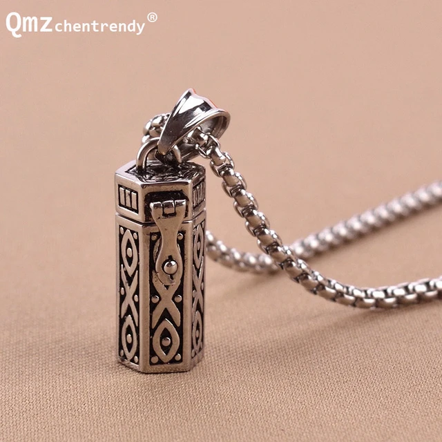 tiitc Heart Memorial Urn Necklaces for Ashes, Keepsake Cremation Necklace  for Ashes, Cremation Jewelry for Ashes Necklace for Men and Women Necklace  Ashes Holder (Grandma) : Amazon.in: Fashion