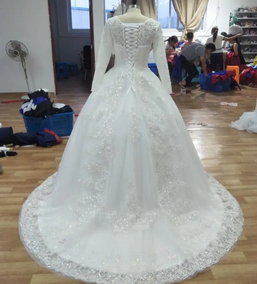 Long-Sleeves-Ball-Gowns-Wedding-Dresses