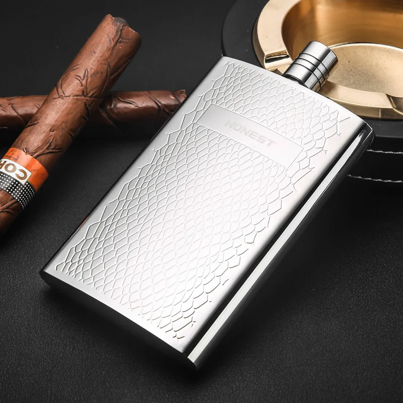 

Portable Stainless Steel Male Hip Flask with Leather Bag 5.5 oz Business Man Travel Whiskey Alcohol Liquor Mini Bottle Flagon