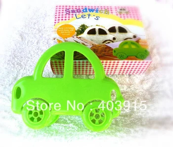 

Wholesale 100pcs / lot plastic bread toast cutter sandwich cutter picnic lunch mold maker in car design Free shipping