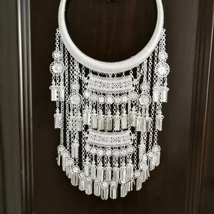 28 дизайнов, Новое Великолепное серебряное ожерелье Miao, миноритарная группа, аксессуары для сцены, преувеличенный аксессуар в этническом стиле
