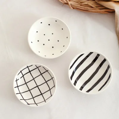 

Creative pattern ceramic seasoning dish set Cute cute dish dish Geometric pattern dish plate 1 set 3 plates
