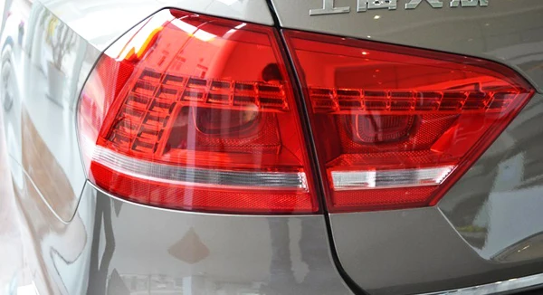 B7 LED (12)