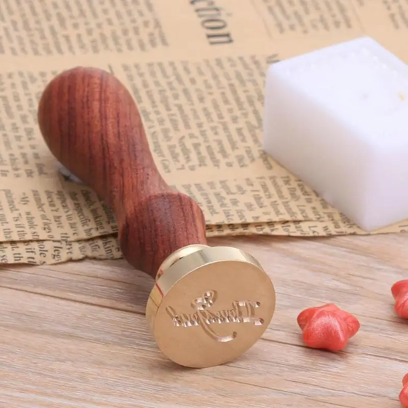 

1PC DIY Love Series Flower Animal Vintage Wood Handle Wax Stamp Decorative Greeting Valentine Wedding Invitation Sealing Stamps
