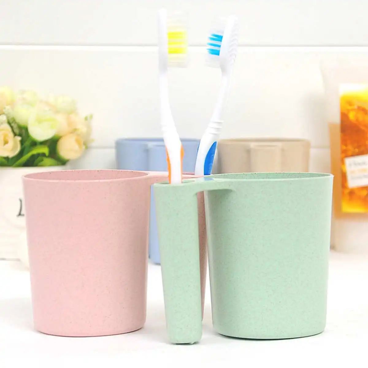 

250ml 2 In 1Health Wheat Straw Wash Brush Teeth Cup 4 Colors Portable Travel Drink Water Mug Water Cup Mouthwash Cup with Holder