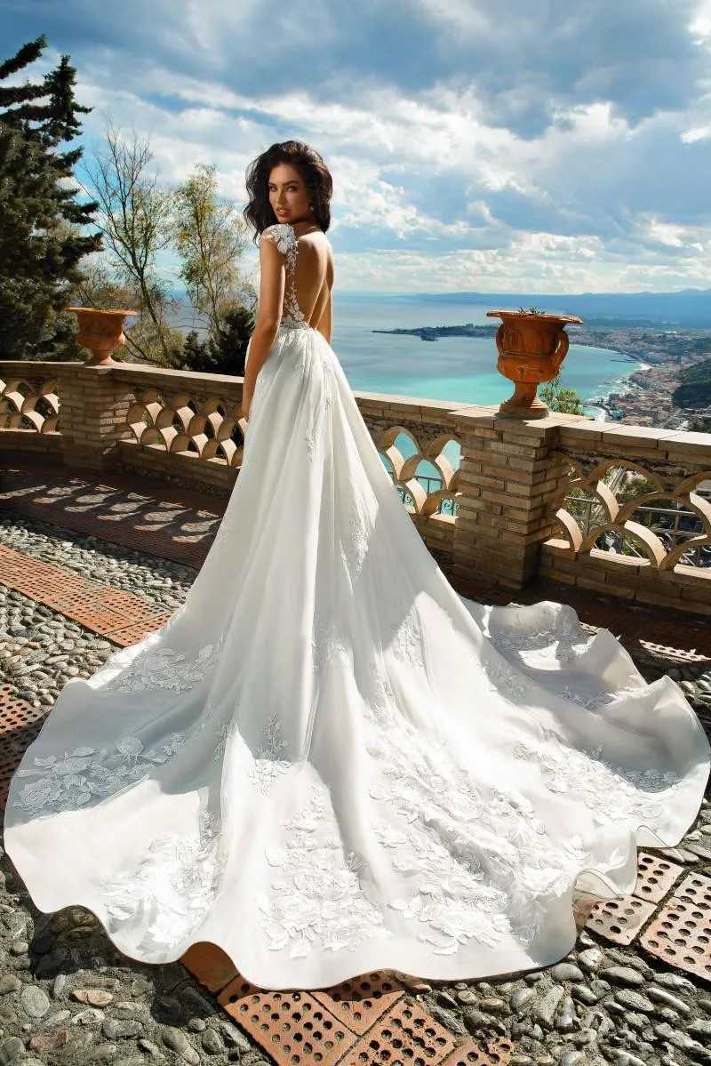 LORIE 2019 Vintage Wedding Dresses with Detachable Train Cap Sleeves Lace Applique Bridal Gowns Backless Beach Wedding Dresses