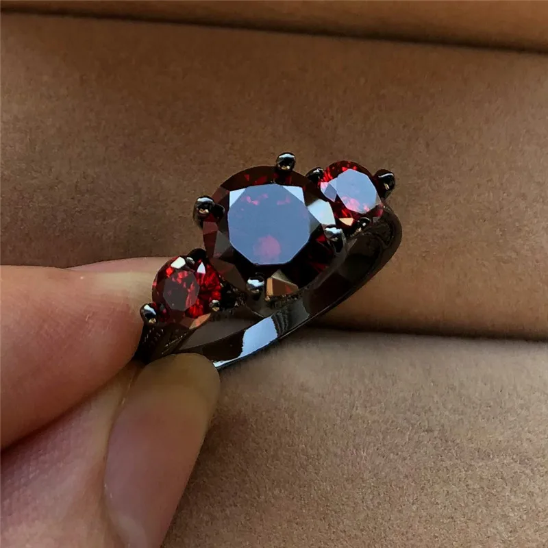 

Luxury Female Big Red Zircon Stone Ring Vintage Black Gold Filled Wedding Ring Unique Style Promise Engagement Rings For Women