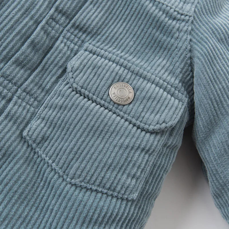 DB5942_0010_6Y3A0530