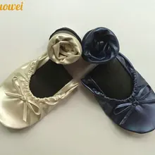 Классические женские черные элегантные балетки на плоской подошве; модель года; туфли на плоской подошве с низким вырезом; складные женские балетки с сумочкой